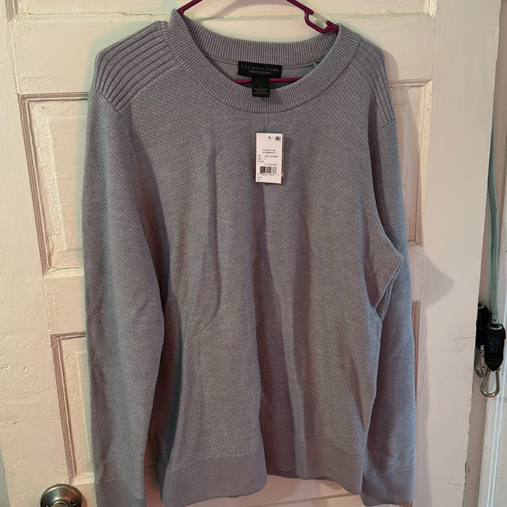 BLOOMINGDALES heather grey light sweater brand new, never worn